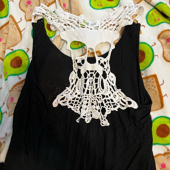 Peter Pan skull detail tank top - Picture 2 of 2